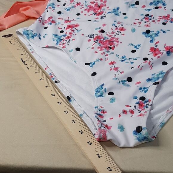 NWOT Shein White Floral One Piece with Tie Back - Picture 8 of 9